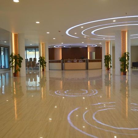 Airport Avenue Hotel Gyogon Extérieur photo