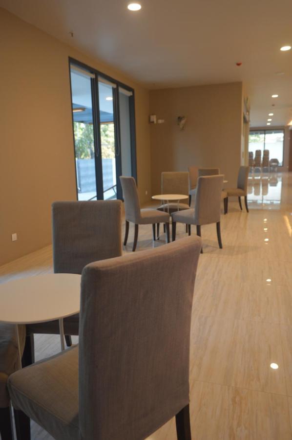Airport Avenue Hotel Gyogon Extérieur photo